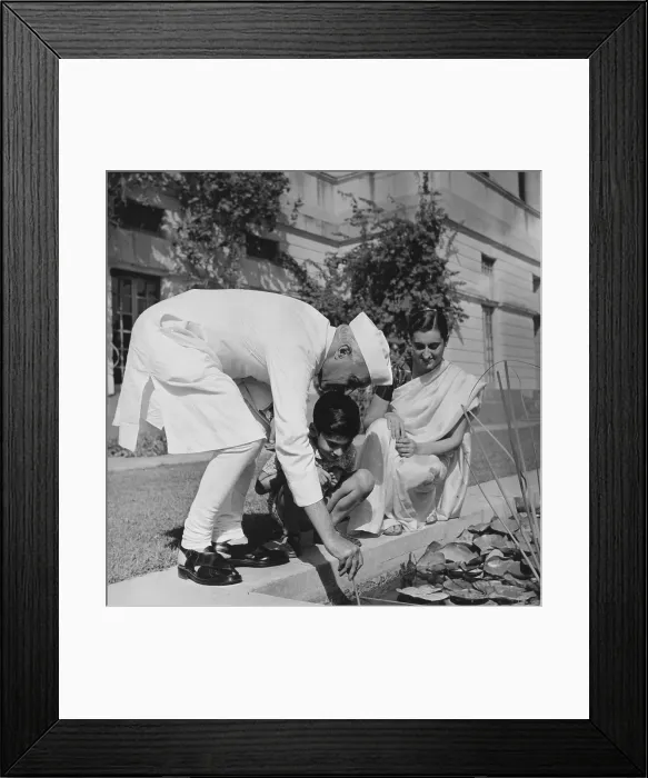 Framed Print : Nehru And Children Framed Print : Nehru And Children