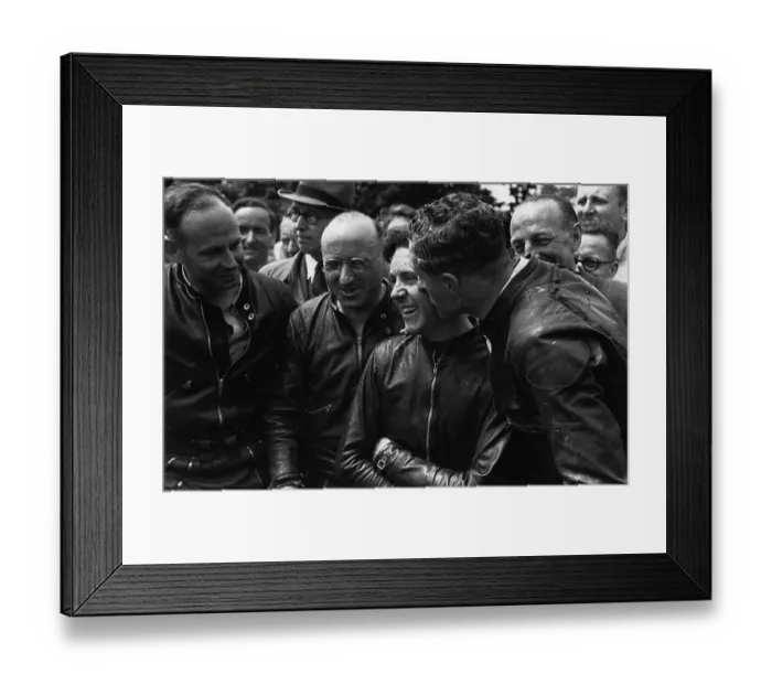 Framed Print : TT Team. 24th June 1950: Team-mates Geoffrey Duke, Harold Daniell Framed Print : TT Team. 24th June 1950: Team-mates Geoffrey Duke, Harold Daniell