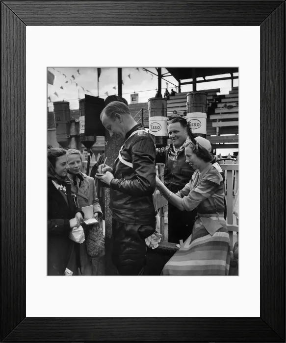 Framed Print : Sign Please Framed Print : Sign Please