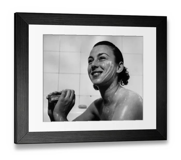 Framed Print : Gleaming Gussie Framed Print : Gleaming Gussie