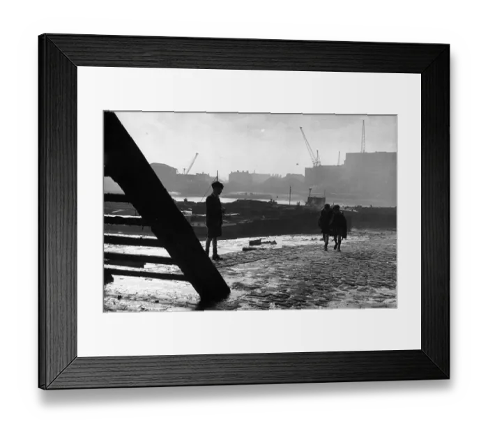 Framed Print : Wapping Playground Framed Print : Wapping Playground