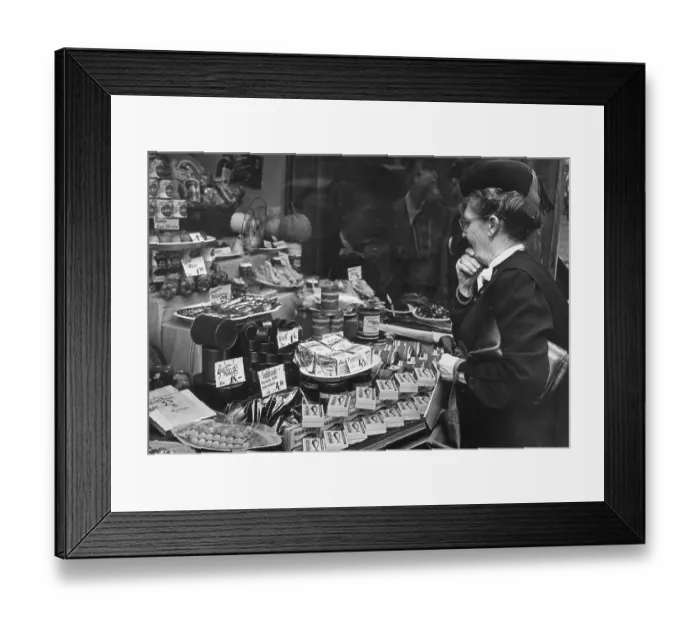 Framed Print : Hamburg Shop Framed Print : Hamburg Shop