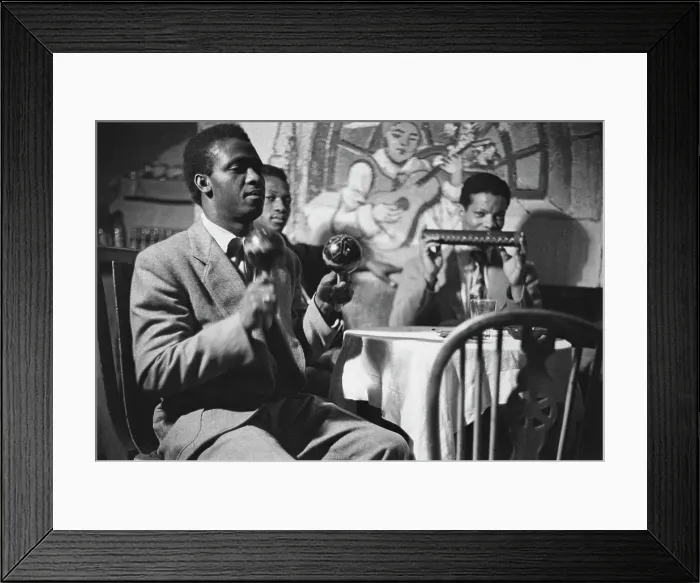 Framed Print : Bar Performance Framed Print : Bar Performance