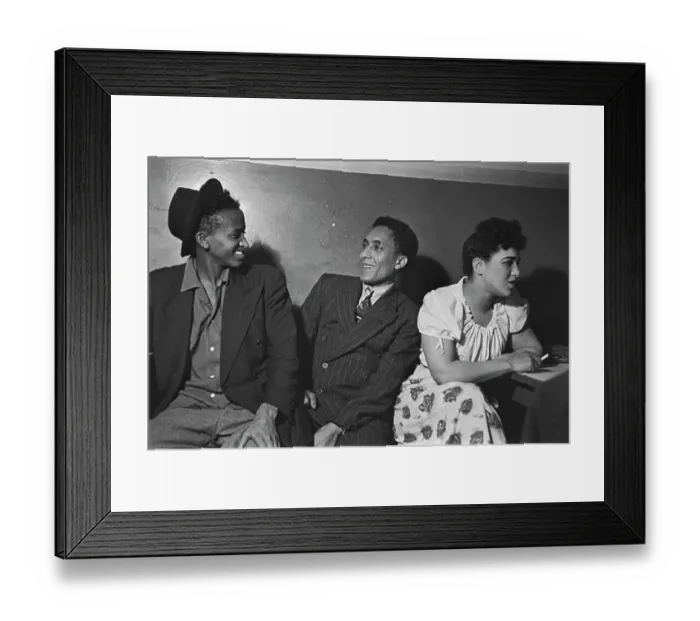 Framed Print : Bar Talks. People chatting at a bar, UK, 1949 Framed Print : Bar Talks. People chatting at a bar, UK, 1949