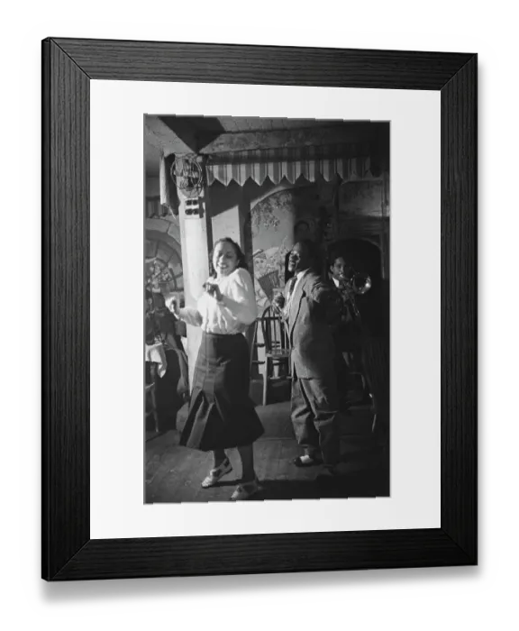Framed Print : Couple Dancing Framed Print : Couple Dancing