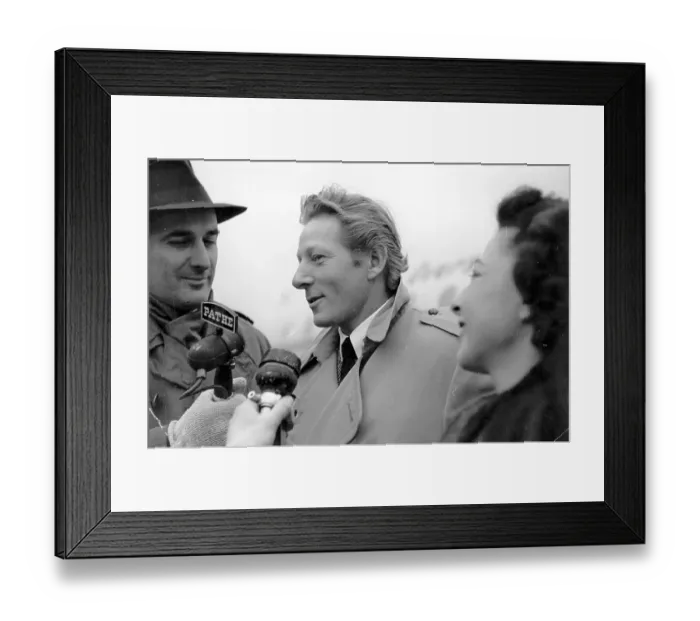 Framed Print : Interviewing Kaye Framed Print : Interviewing Kaye