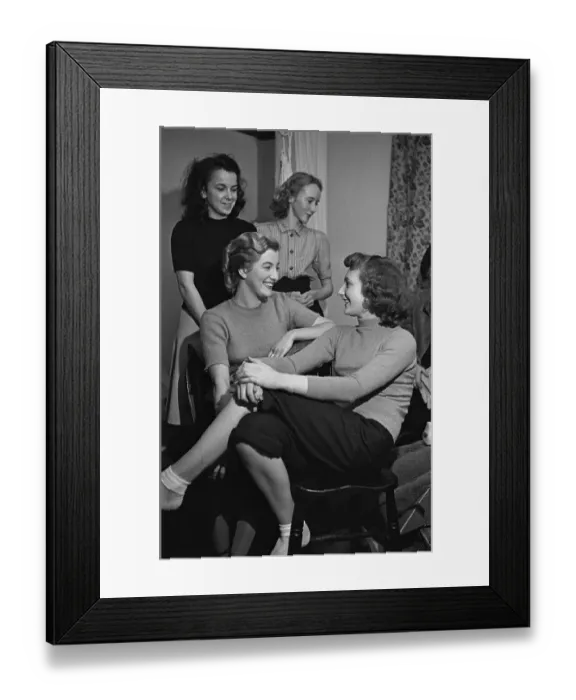 Framed Print : Leicester Women Framed Print : Leicester Women