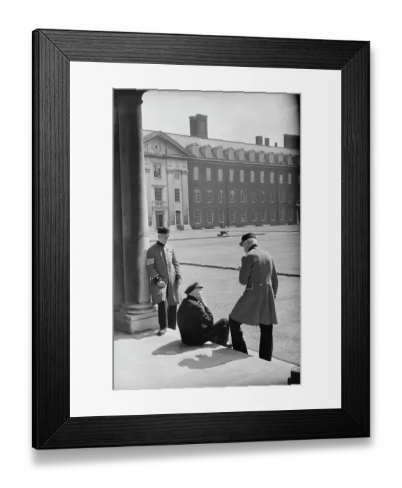 Framed Print : Chelsea Pensioners Framed Print : Chelsea Pensioners