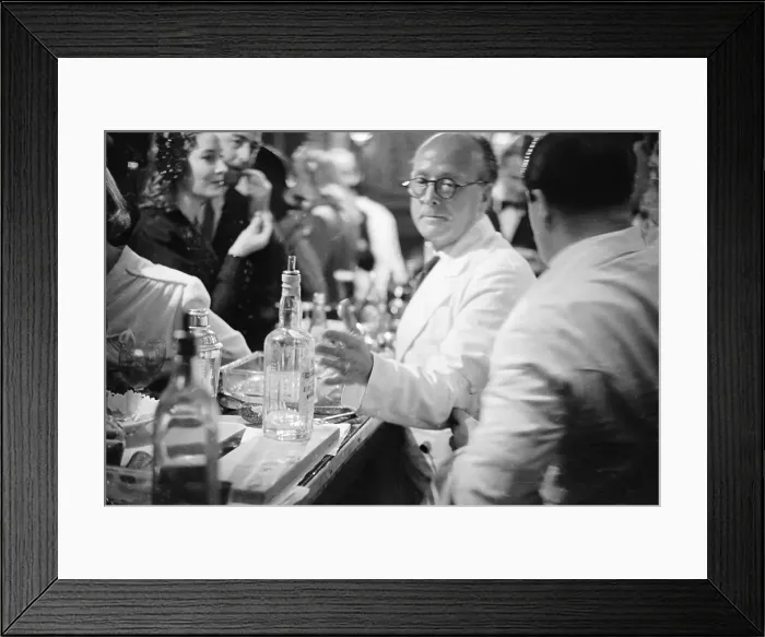 Framed Print : Barmen. 17th July 1948: Barmen at the Screenwriters Club in London Framed Print : Barmen. 17th July 1948: Barmen at the Screenwriters Club in London