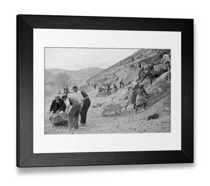 Framed Print : Left Wing Labour Framed Print : Left Wing Labour