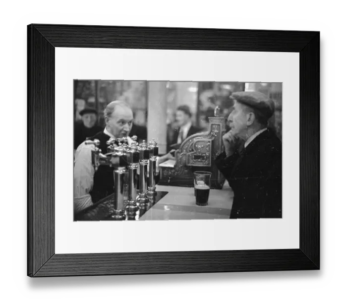 Framed Print : Glaswegian Bar Framed Print : Glaswegian Bar