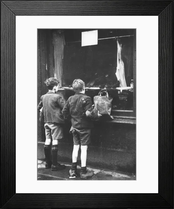 Framed Print : Gorbals Street Framed Print : Gorbals Street