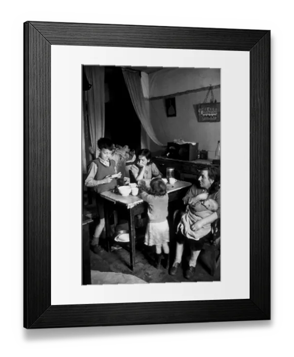 Framed Print : Glasgow Family Framed Print : Glasgow Family