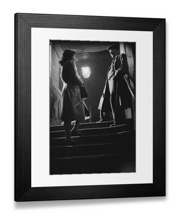 Framed Print : Gorbals Neighbours