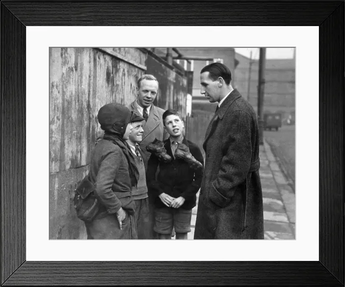 Framed Print : Tommy Lawton Framed Print : Tommy Lawton
