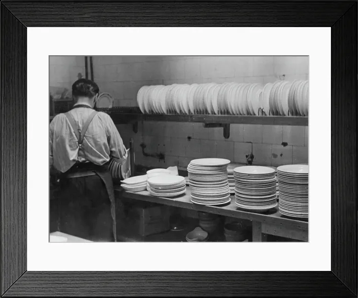 Framed Print : Washing Up at The Grand Framed Print : Washing Up at The Grand