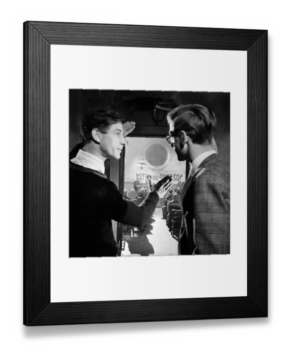 Framed Print : Twins. 23rd November 1946: Film-making twins Roy Boulting Framed Print : Twins. 23rd November 1946: Film-making twins Roy Boulting