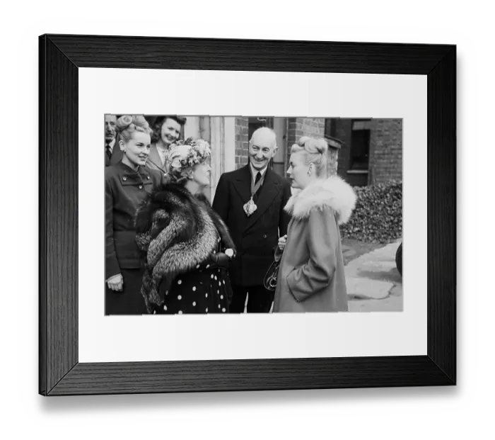 Framed Print : Meeting The Mayor Framed Print : Meeting The Mayor