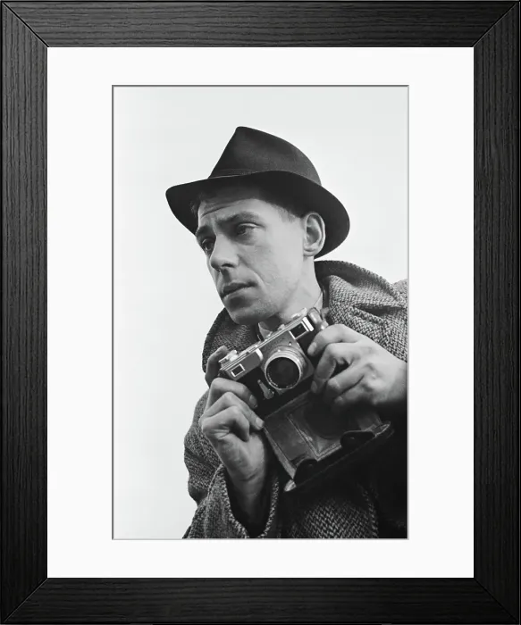 Framed Print : Bert Hardy Framed Print : Bert Hardy