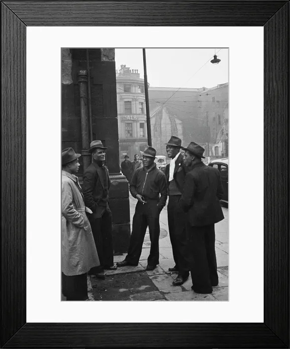 Framed Print : A Liverpool Street Corner, 1940 Framed Print : A Liverpool Street Corner, 1940