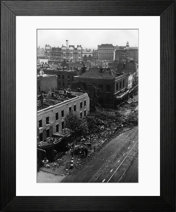 Framed Print : Looking At Damage