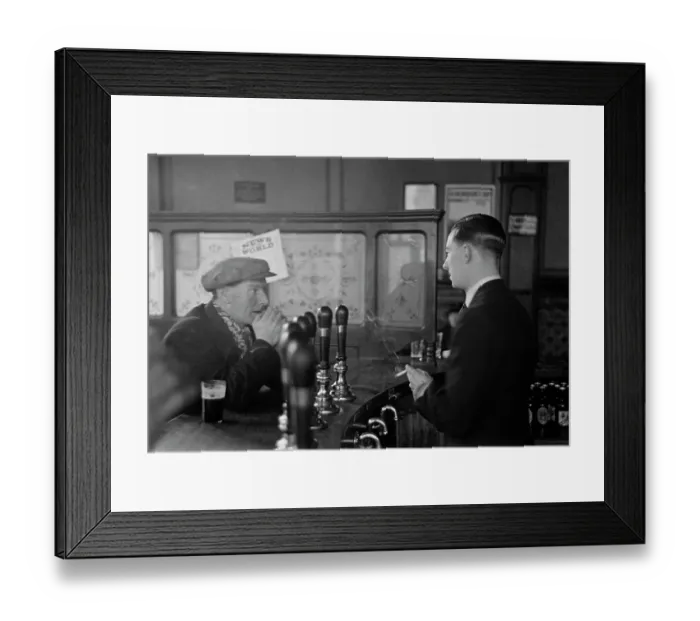 Framed Print : Life in the Lambeth Walk