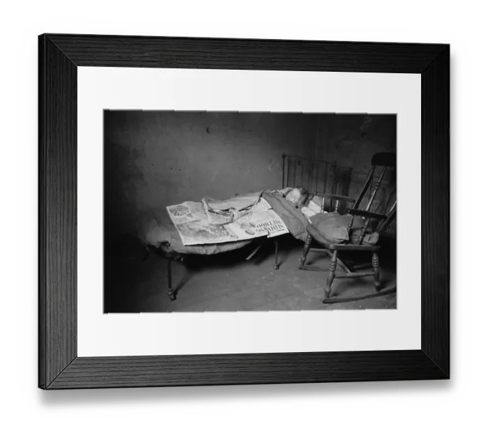 Framed Print : Slum. A child sleeping in a slum dwelling in the backstreets of Liverpool Framed Print : Slum. A child sleeping in a slum dwelling in the backstreets of Liverpool