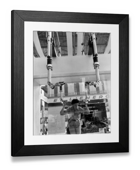Framed Print : Atom Robot