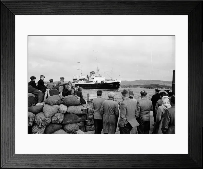 Framed Print : Hebridean Ferry Framed Print : Hebridean Ferry