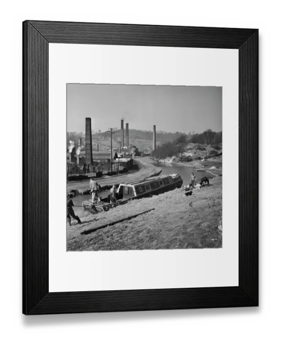 Framed Print : Grand Union Canal Framed Print : Grand Union Canal