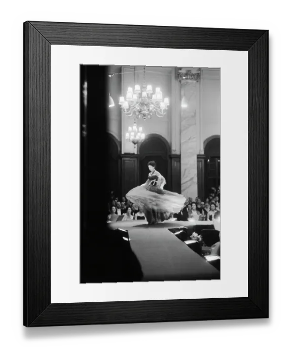 Framed Print : Dior Show In Glasgow Framed Print : Dior Show In Glasgow