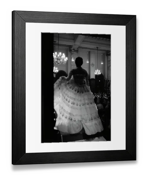 Framed Print : Dior Show In Glasgow Framed Print : Dior Show In Glasgow