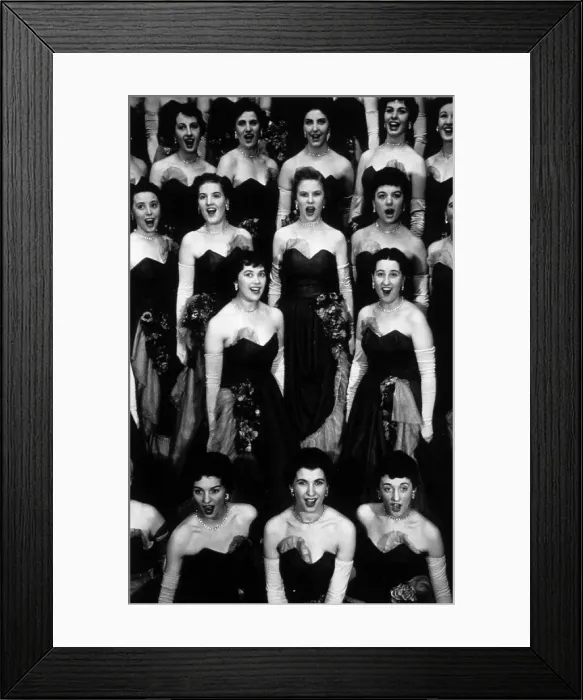 Framed Print : Littlewood Girls