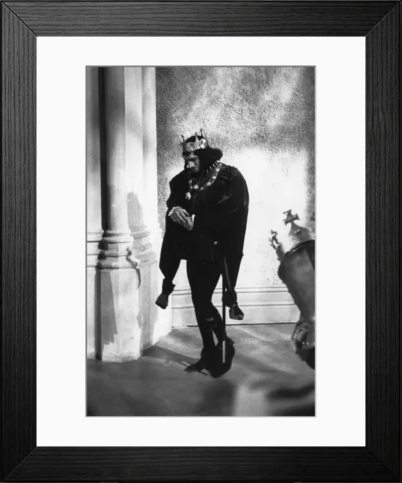 Framed Print : Laurence Olivier Framed Print : Laurence Olivier