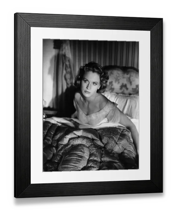 Framed Print : Lost. circa 1955: Julia Arnall (1931 - ) the Austrian born actress who lived Framed Print : Lost. circa 1955: Julia Arnall (1931 - ) the Austrian born actress who lived