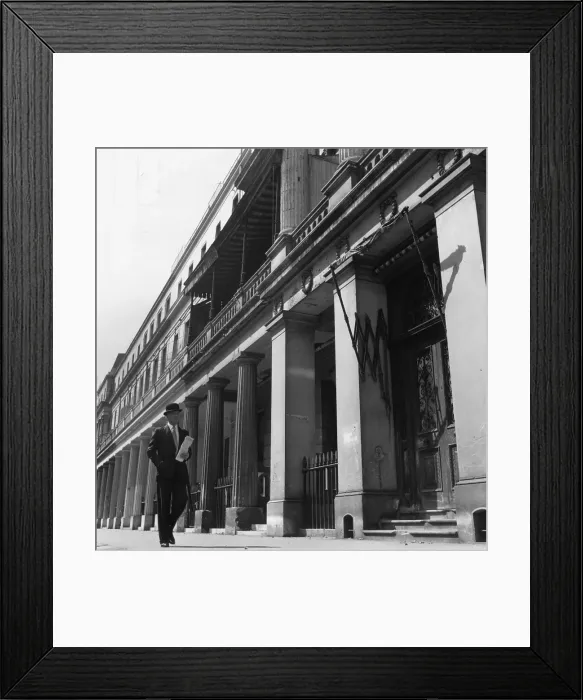 Framed Print : Eaton Square Framed Print : Eaton Square