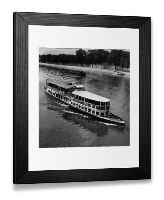 Framed Print : Bateau Mouche Framed Print : Bateau Mouche