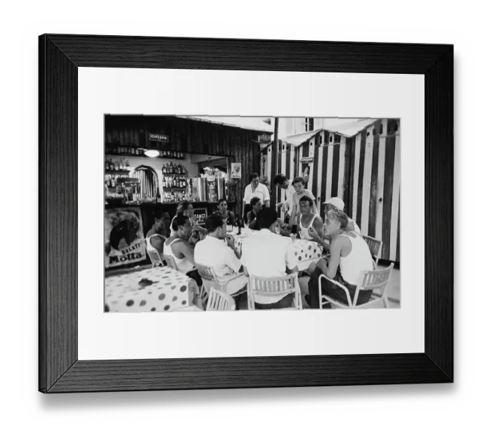 Framed Print : Portofino. A beachside cafe on Paraggi Beach near the tourist resort of Portofino Framed Print : Portofino. A beachside cafe on Paraggi Beach near the tourist resort of Portofino