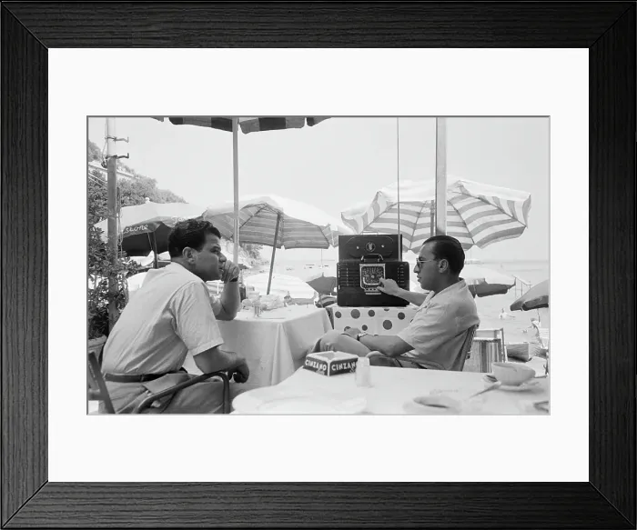 Framed Print : Portofino. Holidaymakers on Paraggi Beach near the tourist resort of Portofino Framed Print : Portofino. Holidaymakers on Paraggi Beach near the tourist resort of Portofino