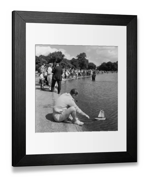 Framed Print : Round Pond Boats Framed Print : Round Pond Boats