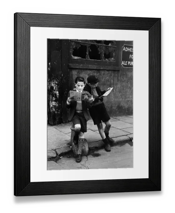 Framed Print : Comic Focus Framed Print : Comic Focus