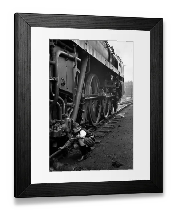 Framed Print : Trainsquatting Framed Print : Trainsquatting