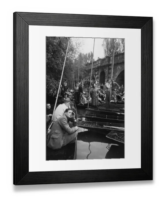 Framed Print : May Day. Oxford University students punting on the River Cherwell on May Day morning Framed Print : May Day. Oxford University students punting on the River Cherwell on May Day morning