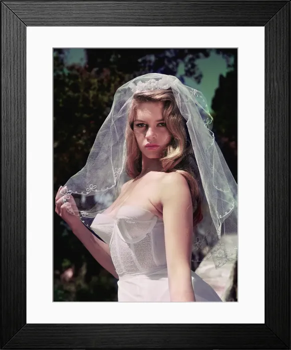 Framed Print : Brigitte Bardot Framed Print : Brigitte Bardot