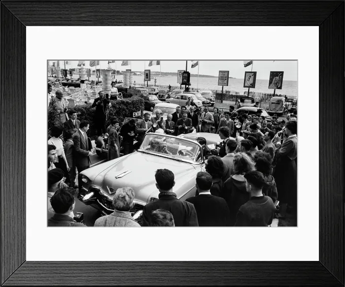 Framed Print : Diana Dors In Cannes Framed Print : Diana Dors In Cannes
