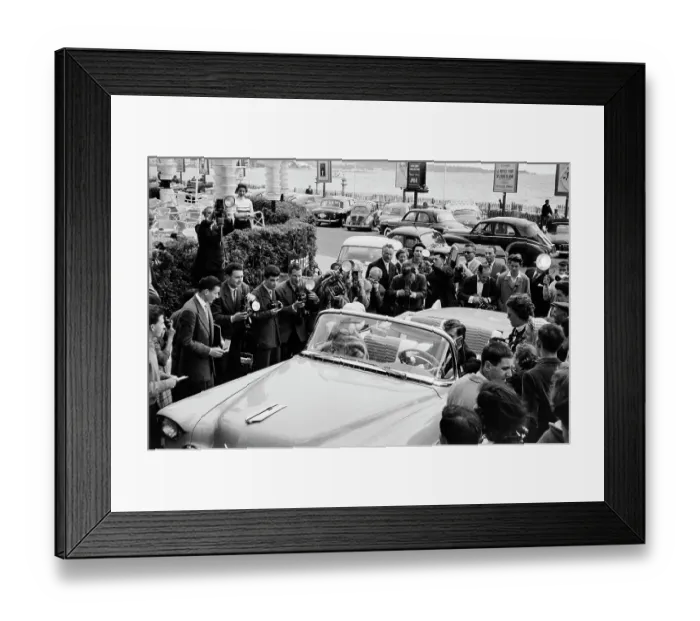 Framed Print : Diana Dors In Cannes Framed Print : Diana Dors In Cannes