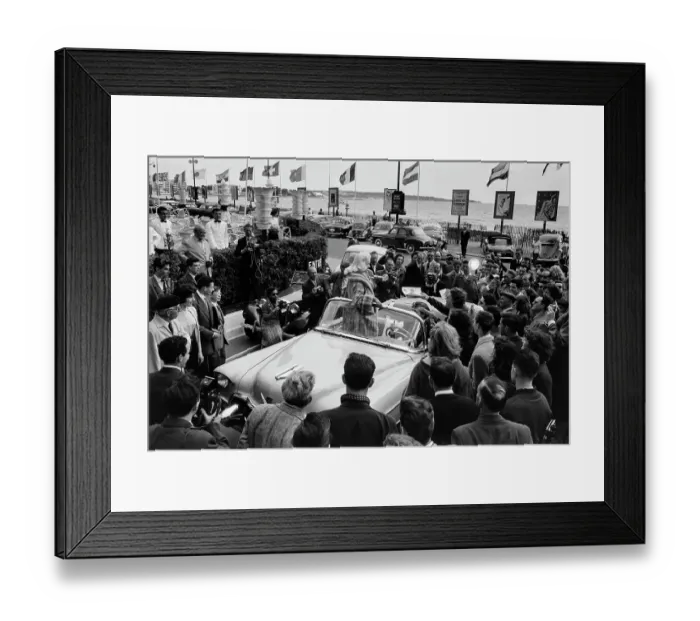 Framed Print : Diana Dors In Cannes Framed Print : Diana Dors In Cannes