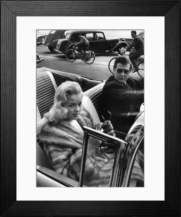 Framed Print : Diana Dors Framed Print : Diana Dors