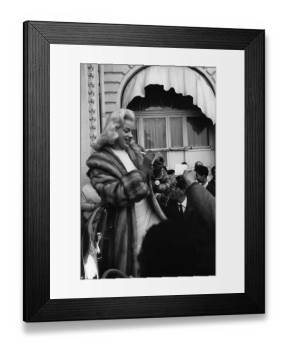 Framed Print : Diana Dors Framed Print : Diana Dors