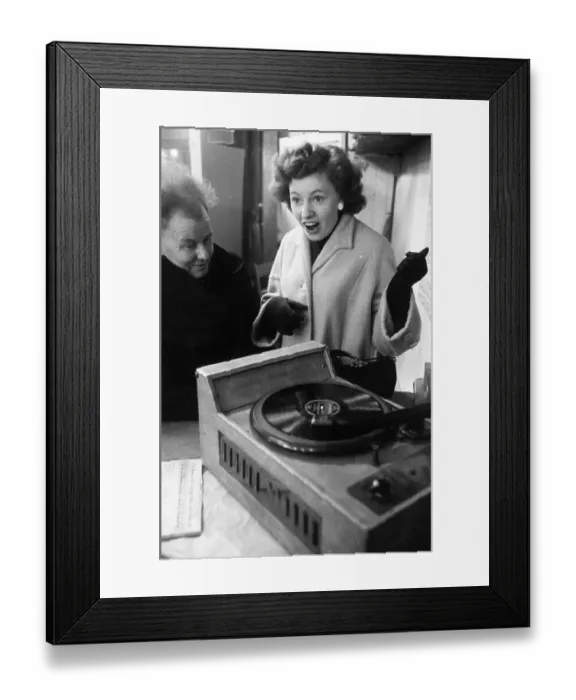 Framed Print : DJ Ruby Murray Framed Print : DJ Ruby Murray